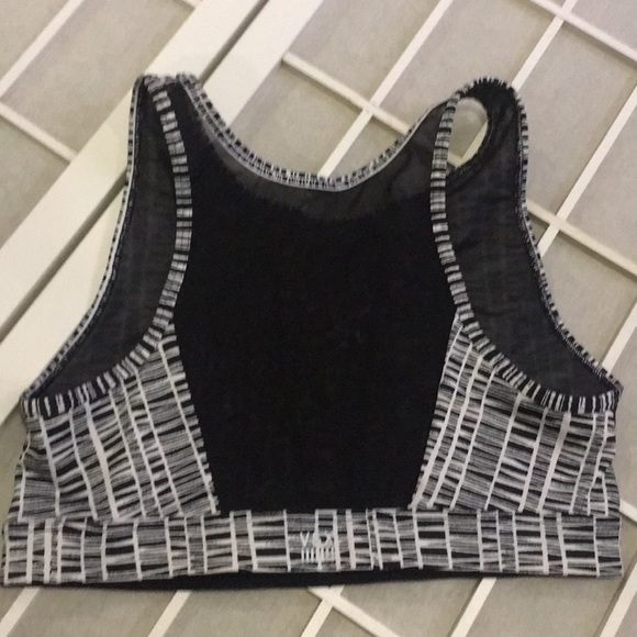 Victoria’s Secret Sports Bra VSX New S mesh black - Picture 2 of 9